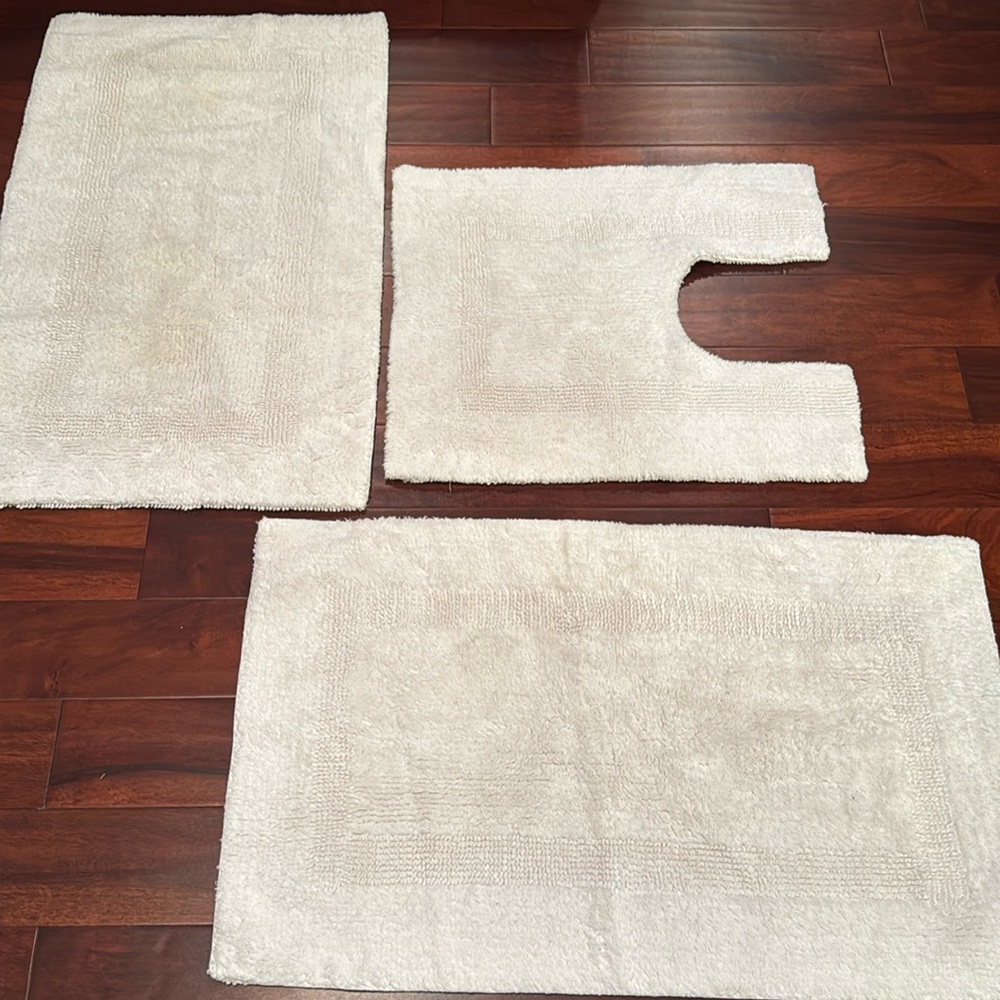 Bathroom rugs